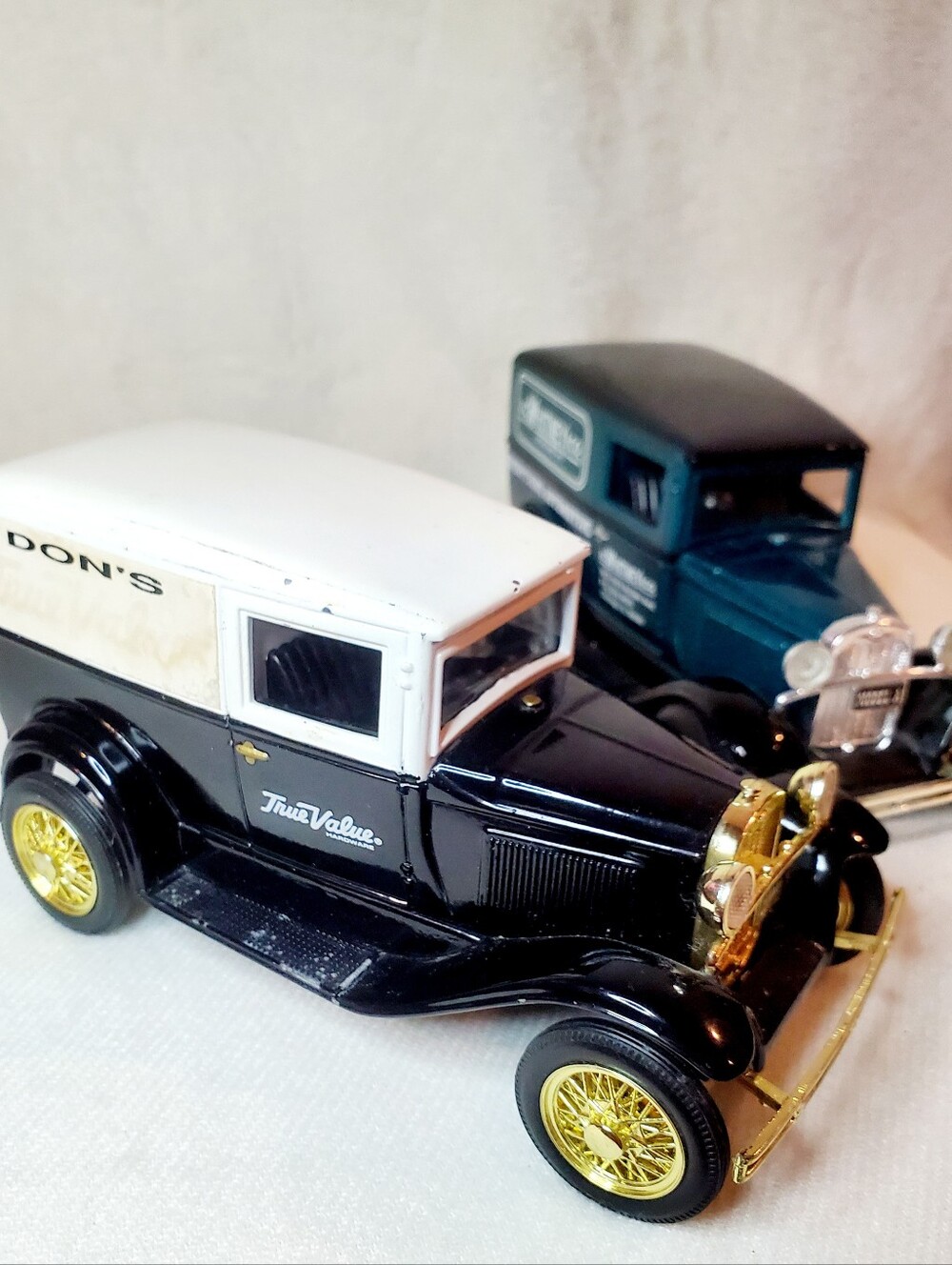 Vintage Liberty Classic Don's and Whitney Company Delivery Van Diecast Coin Bank
